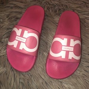 Pink Salvatore Ferragamo Pool Slides. 💕